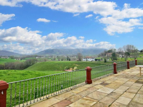 Cosy house with jacuzzi in Zugarramurdi